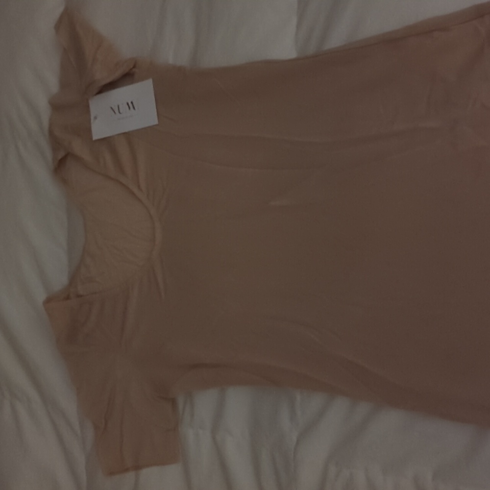 Numi sweat proof undershirt